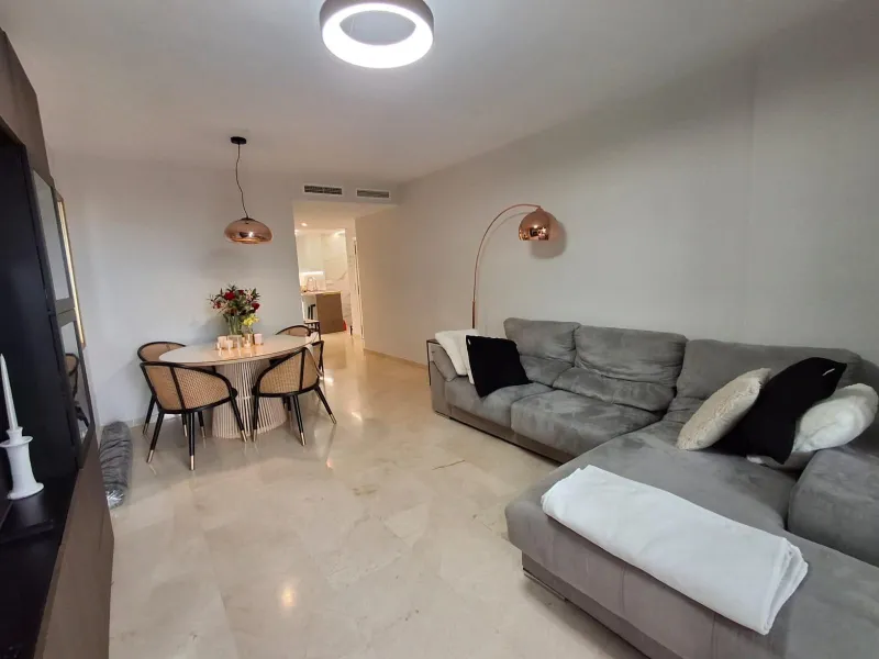 🌿🌊 Apartamento de esquina con gran jardín y vistas al mar en Sierra Cortina 🌊🌿