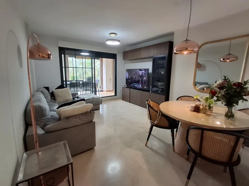 🌿🌊 Apartamento de esquina con gran jardín y vistas al mar en Sierra Cortina 🌊🌿