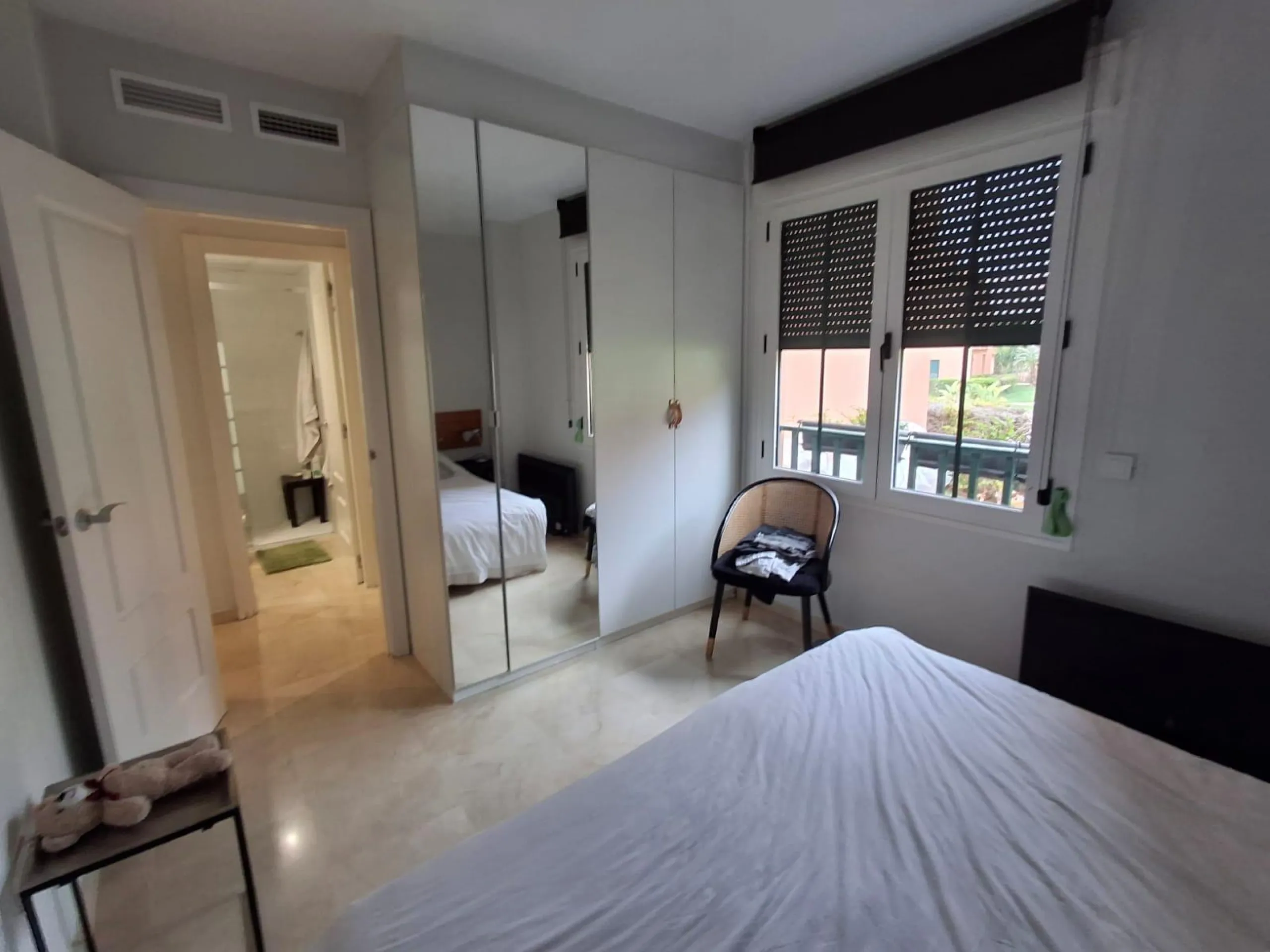 🌿🌊 Apartamento de esquina con gran jardín y vistas al mar en Sierra Cortina 🌊🌿