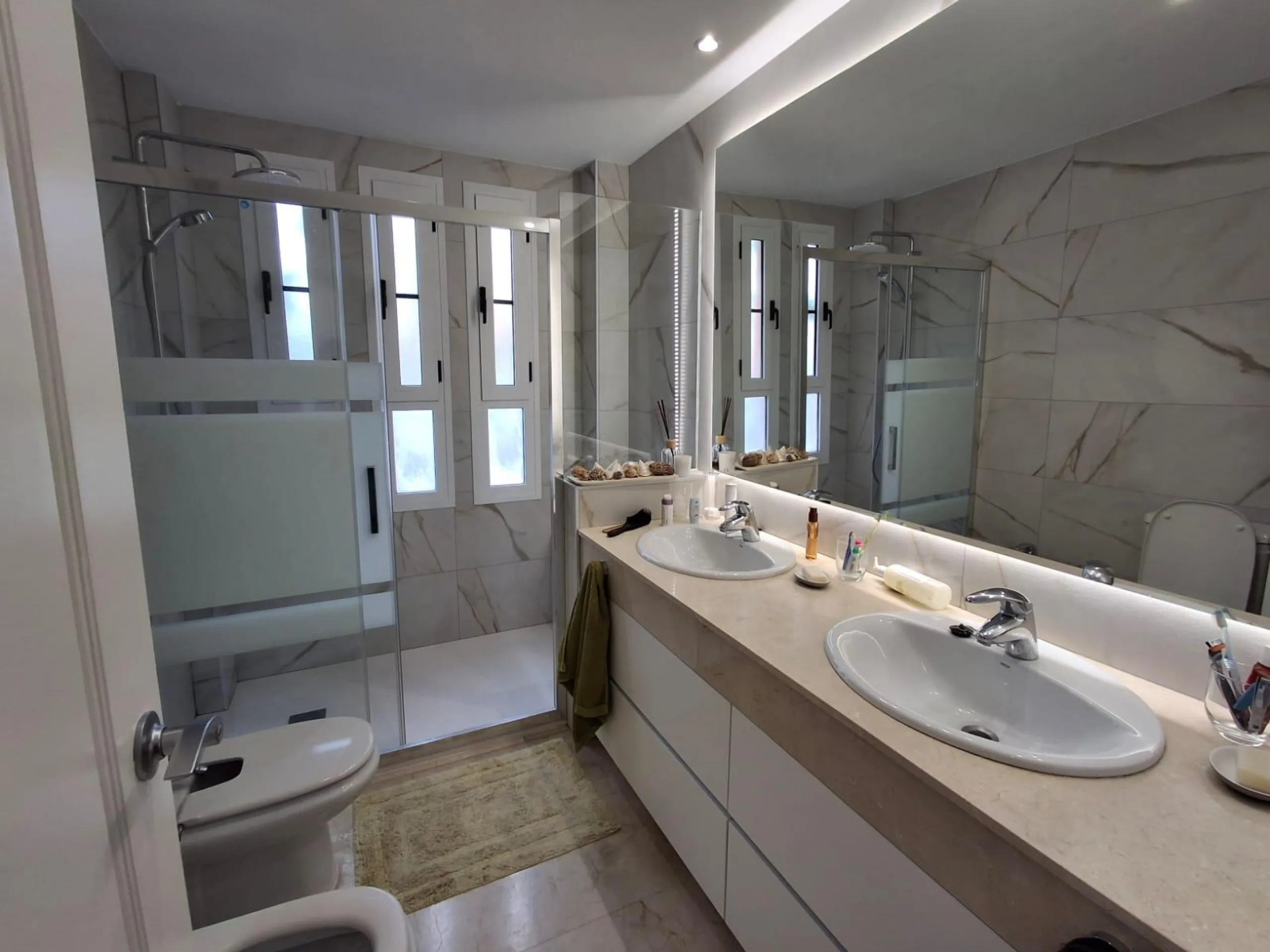 🌿🌊 Apartamento de esquina con gran jardín y vistas al mar en Sierra Cortina 🌊🌿