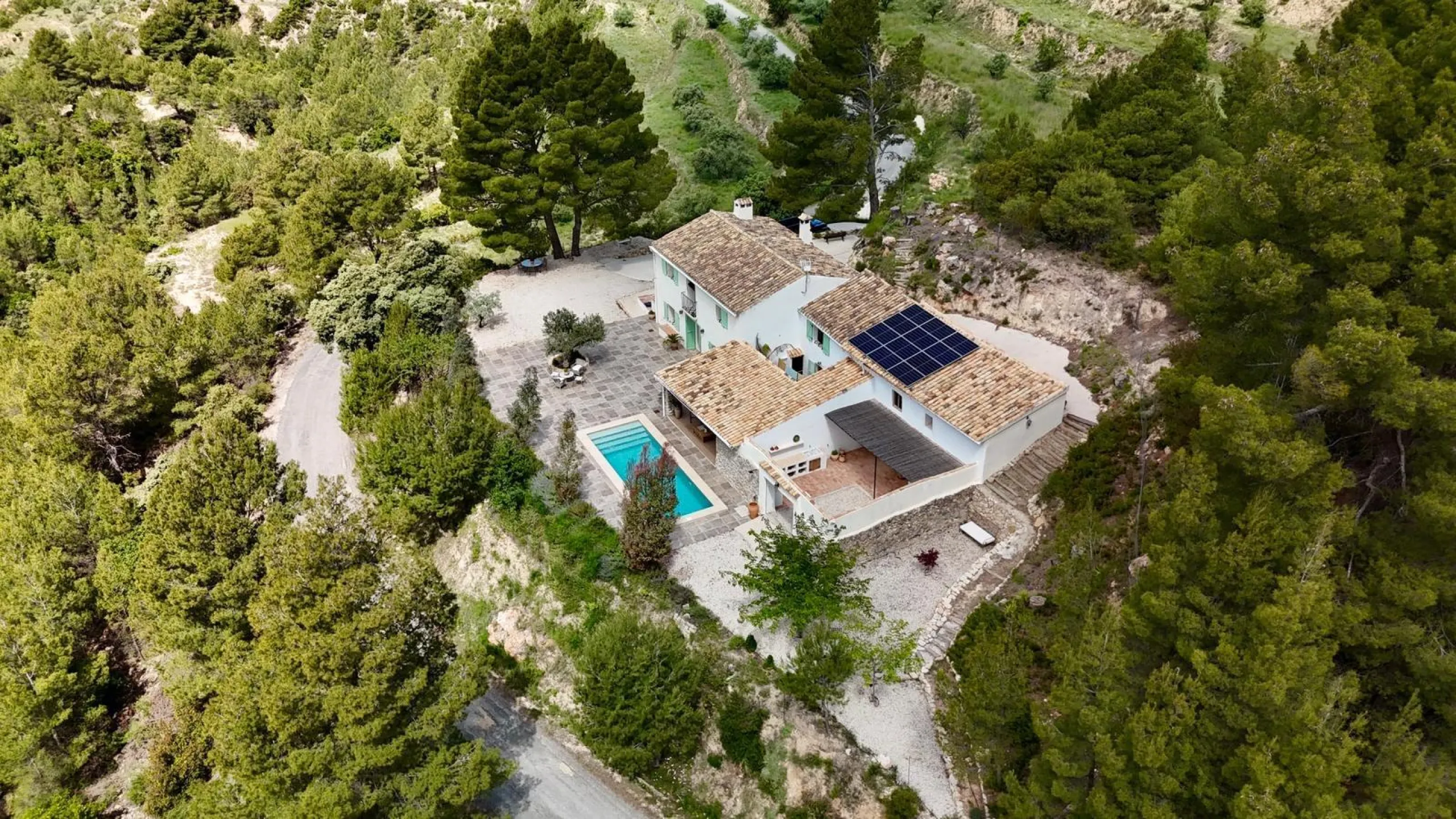🌿 Finca de ensueño con 65.000 m² de naturaleza privada