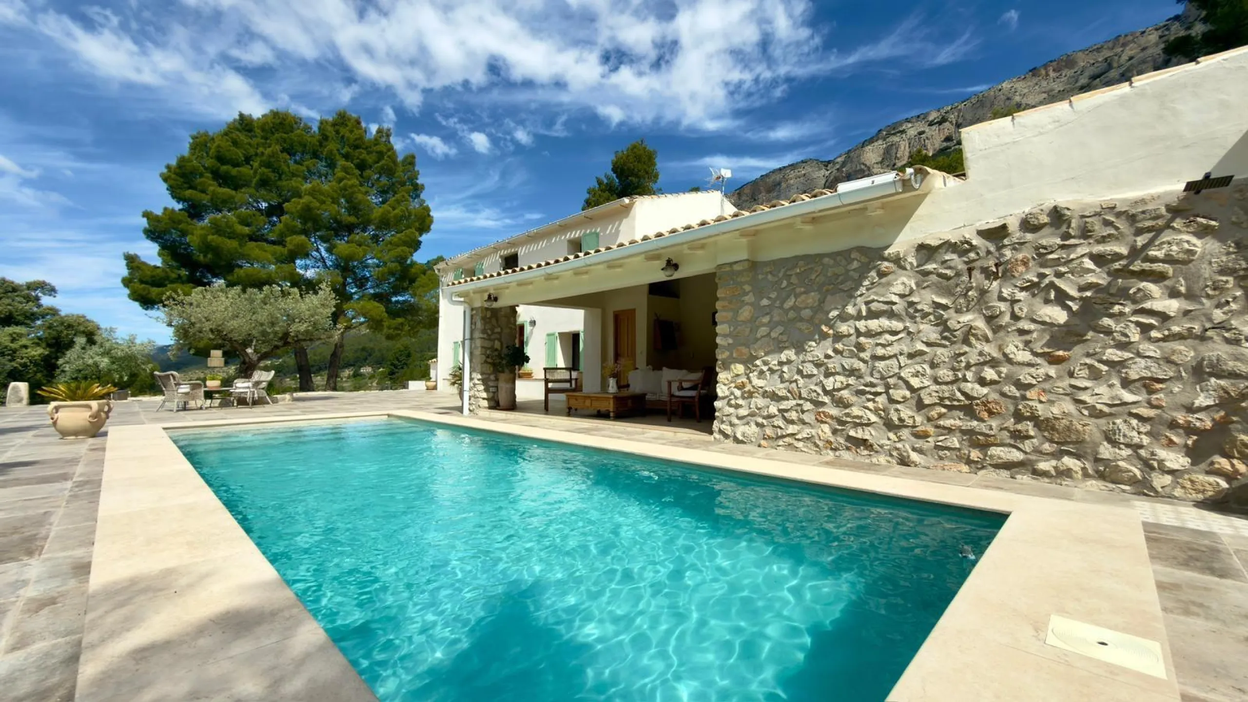 🌿 Finca de ensueño con 65.000 m² de naturaleza privada