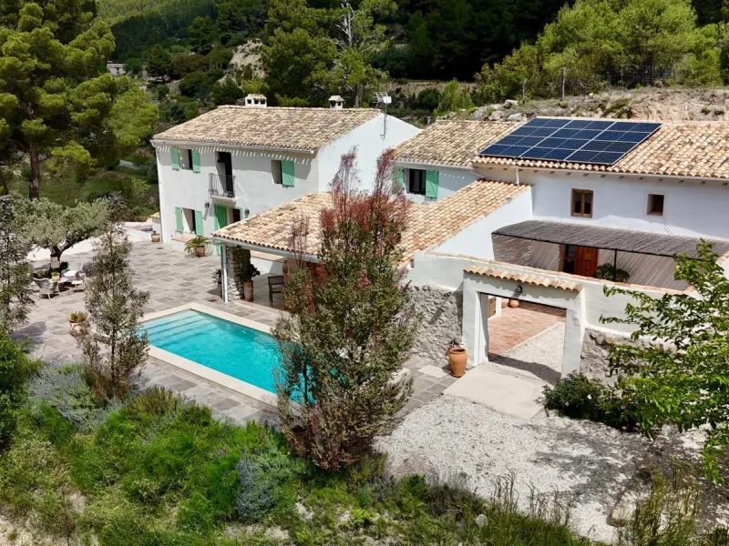 🌿 Finca de ensueño con 65.000 m² de naturaleza privada