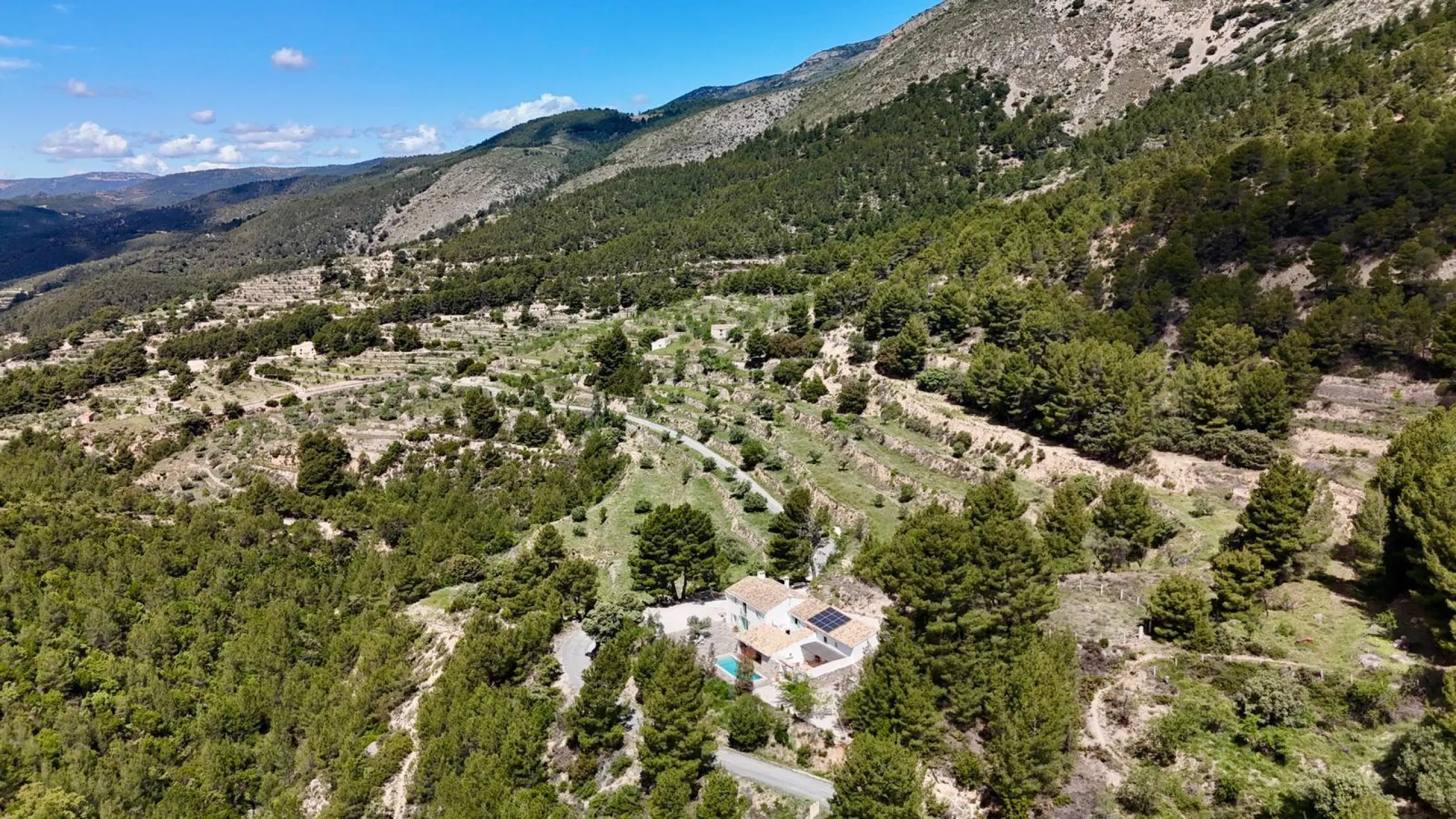 🌿 Finca de ensueño con 65.000 m² de naturaleza privada