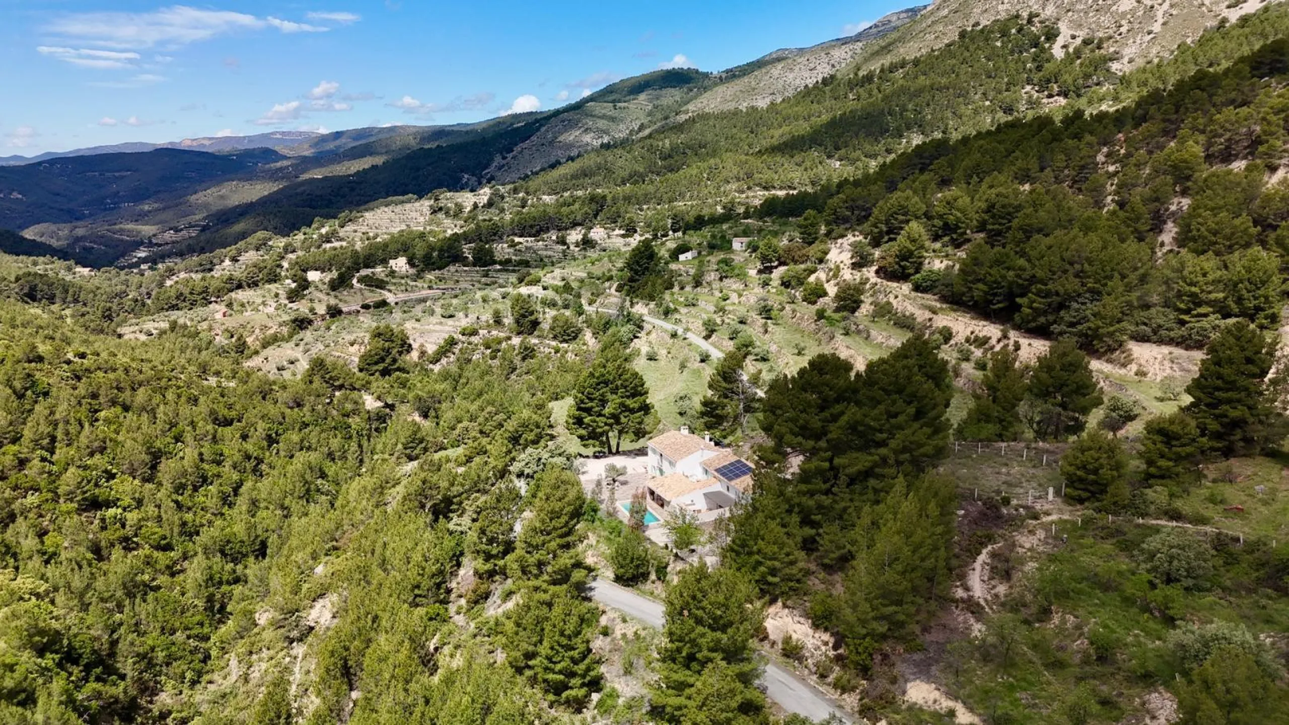 🌿 Finca de ensueño con 65.000 m² de naturaleza privada