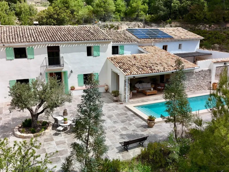 🌿 Finca de ensueño con 65.000 m² de naturaleza privada