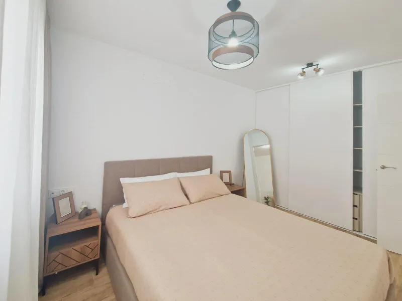 RENOVADO EDIFICIO EN SAN FULGENCIO CON APARTAMENTOS DE 1 DORM. 2 DORM. 3 DORM. DE 52 M2 A 93 M2. CON PISCINA COMUN.