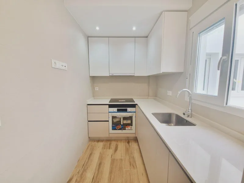 RENOVADO EDIFICIO EN SAN FULGENCIO CON APARTAMENTOS DE 1 DORM. 2 DORM. 3 DORM. DE 52 M2 A 93 M2. CON PISCINA COMUN.