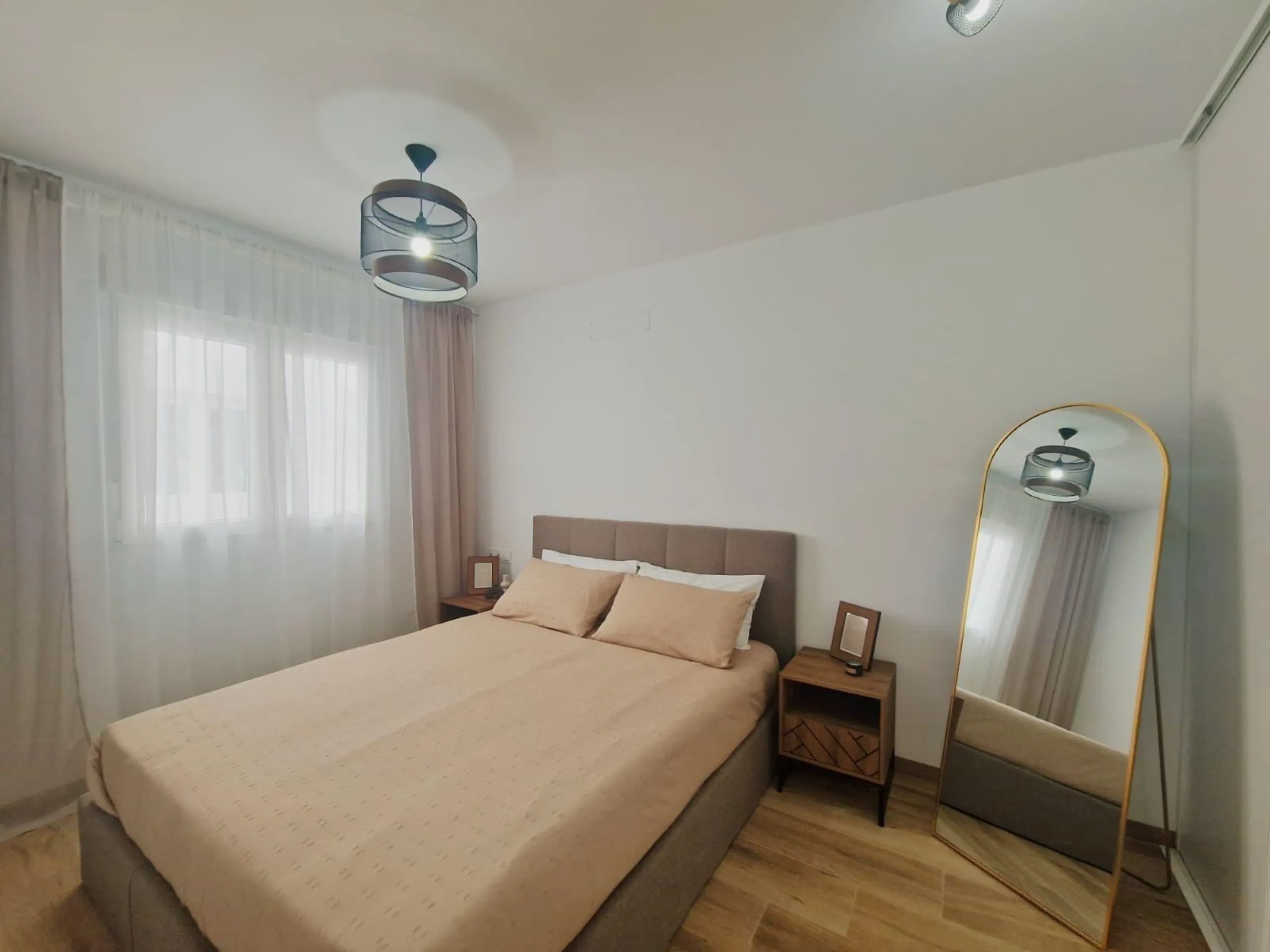 RENOVADO EDIFICIO EN SAN FULGENCIO CON APARTAMENTOS DE 1 DORM. 2 DORM. 3 DORM. DE 52 M2 A 93 M2. CON PISCINA COMUN.