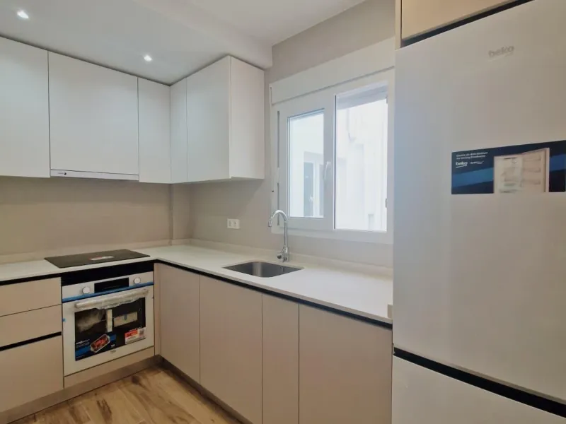 RENOVADO EDIFICIO EN SAN FULGENCIO CON APARTAMENTOS DE 1 DORM. 2 DORM. 3 DORM. DE 52 M2 A 93 M2. CON PISCINA COMUN.