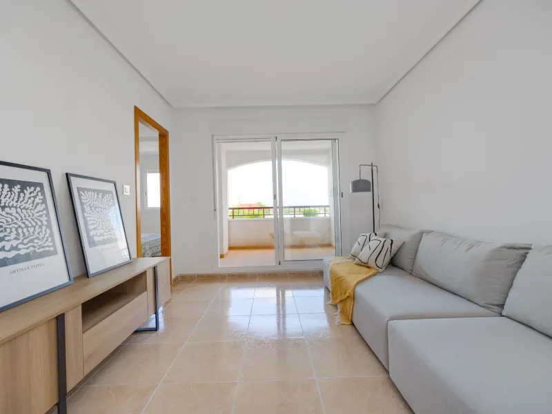 RENOVADO EDIFICIO EN SAN FULGENCIO CON APARTAMENTOS DE 1 DORM. 2 DORM. 3 DORM. DE 52 M2 A 93 M2. CON PISCINA COMUN.