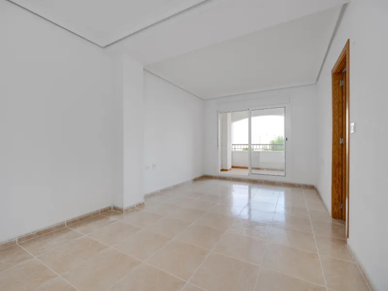 RENOVADO EDIFICIO EN SAN FULGENCIO CON APARTAMENTOS DE 1 DORM. 2 DORM. 3 DORM. DE 52 M2 A 93 M2. CON PISCINA COMUN.