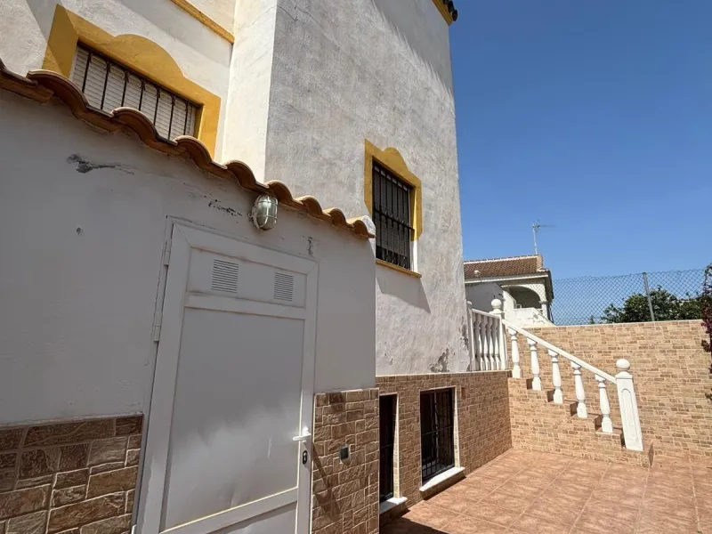 Spectacular Quad in Los Altos with 2 Pools, Solarium and Large Basement