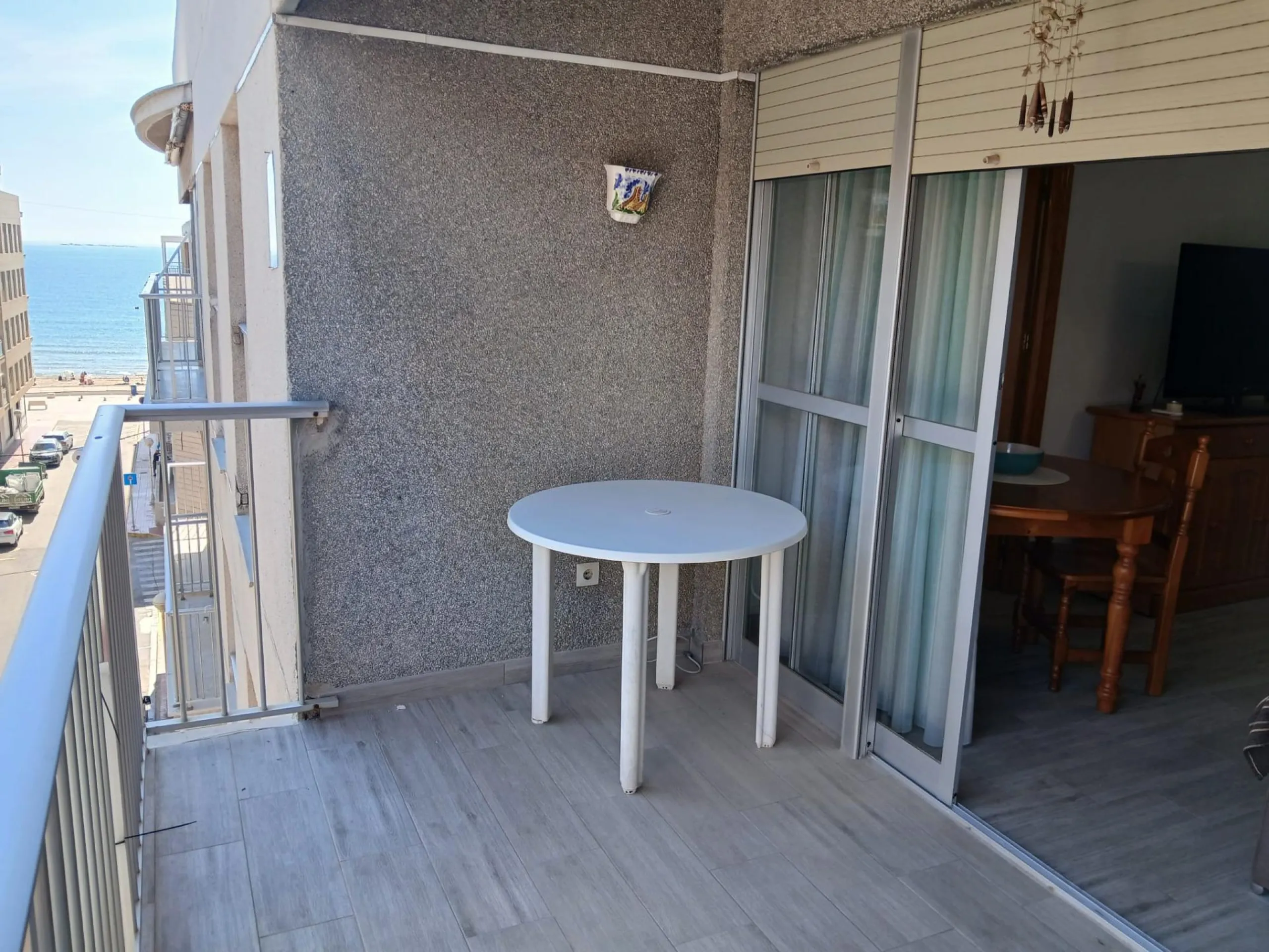 APARTAMENTO DE 3 HABITACIONES + PARKING + TRASTERO A TAN SOLO 80m DE LA PLAYA. GUARDAMAR DEL SEGURA
