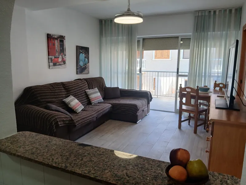 APARTAMENTO DE 3 HABITACIONES + PARKING + TRASTERO A TAN SOLO 80m DE LA PLAYA. GUARDAMAR DEL SEGURA
