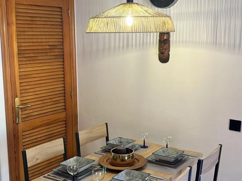 Apartamento en planta baja con jardín y gran piscina comunitaria en Cumbre del Sol