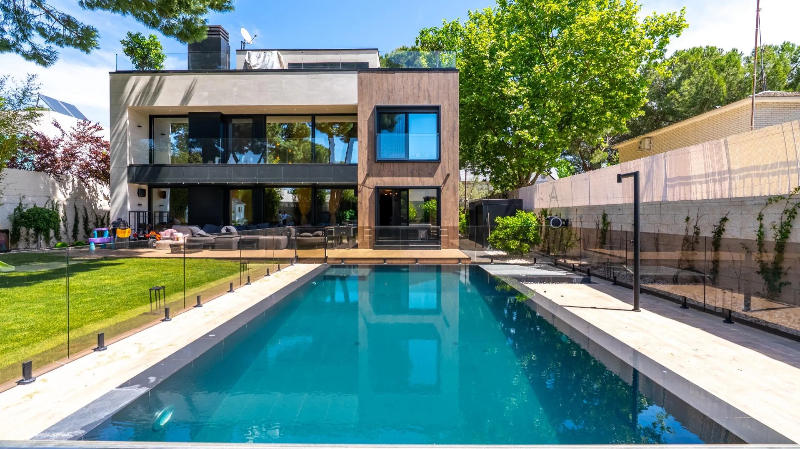A truly exceptional luxury villa in Pozuelo de Alarcón — where design meets status