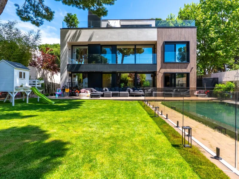 A truly exceptional luxury villa in Pozuelo de Alarcón — where design meets status