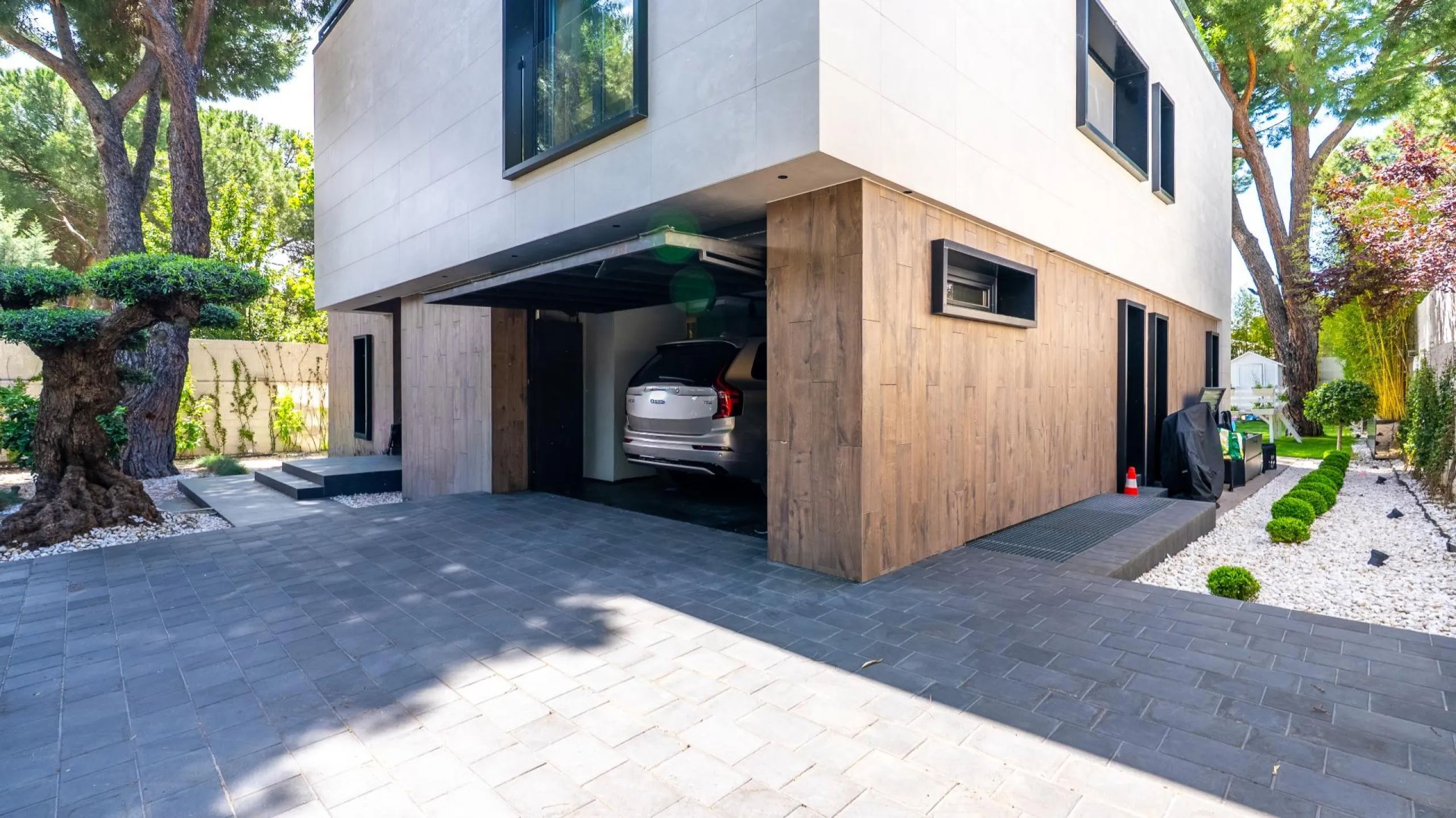 A truly exceptional luxury villa in Pozuelo de Alarcón — where design meets status