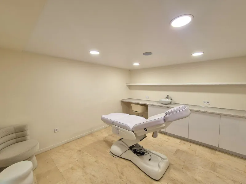 TRASPASO DE CLÍNICA DE MEDICINA ESTÉTICA EN ALICANTE – ZONA LUCEROS / EL CORTE INGLÉS