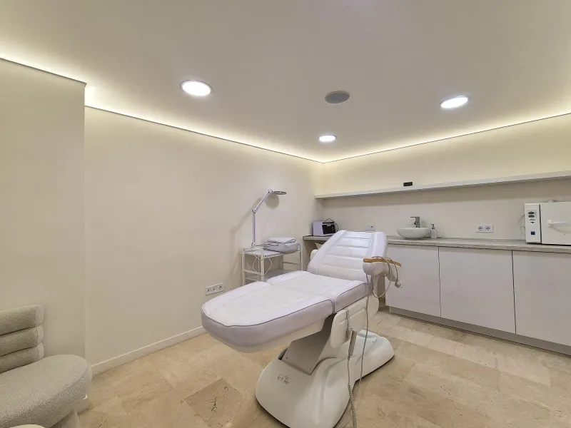 TRASPASO DE CLÍNICA DE MEDICINA ESTÉTICA EN ALICANTE – ZONA LUCEROS / EL CORTE INGLÉS
