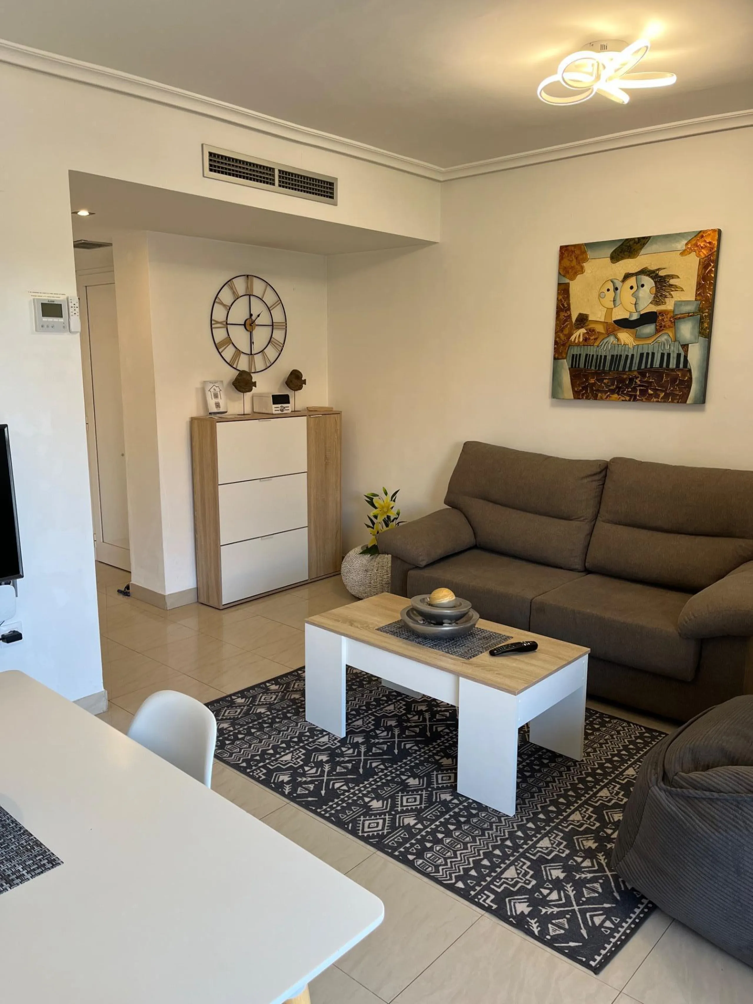 Apartment in a Prime Location Near the Beach in Dénia