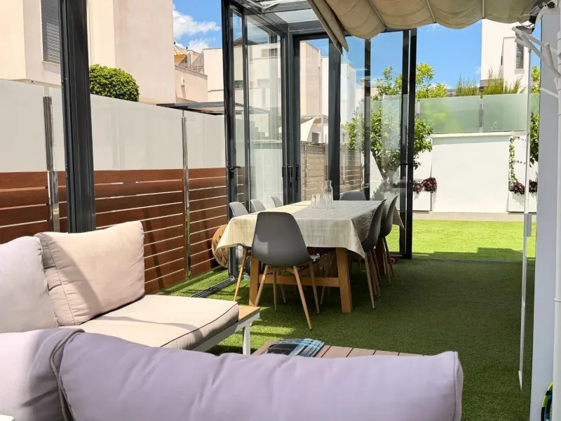 🌴 Independent villa with private pool and tourist license in Aguas Nuevas, Torrevieja