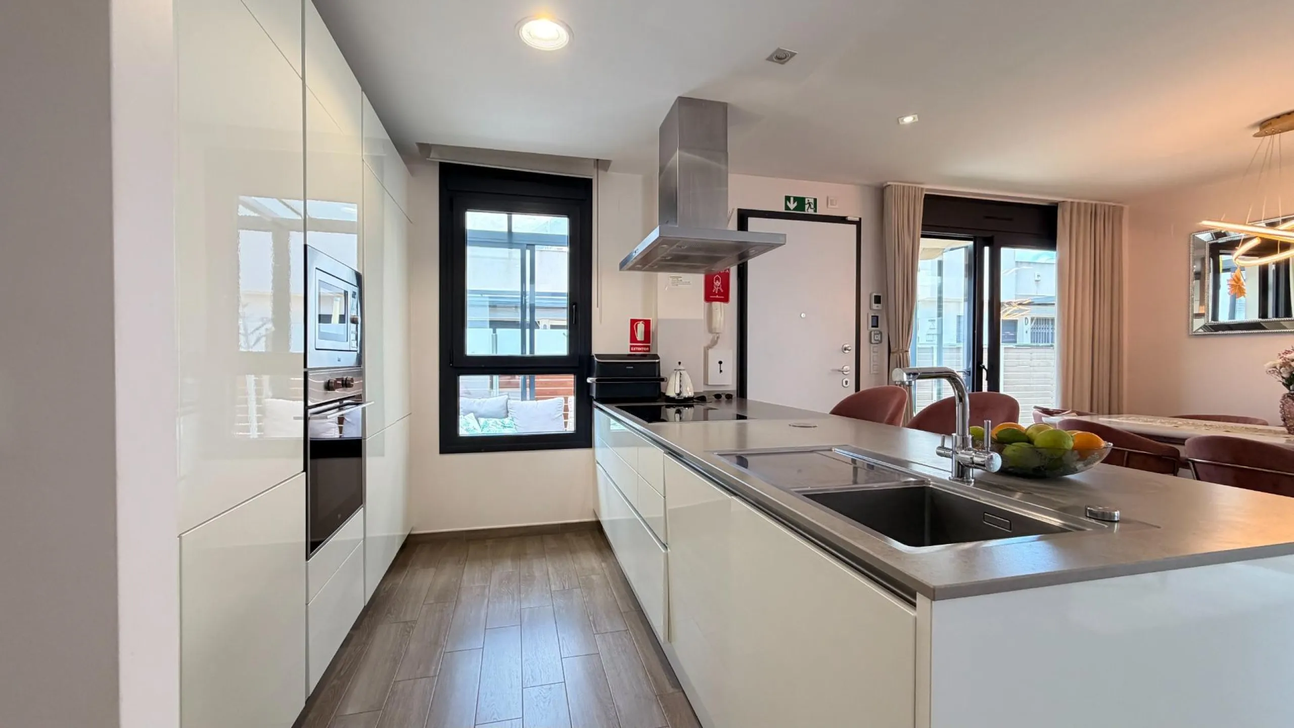 🌴 Independent villa with private pool and tourist license in Aguas Nuevas, Torrevieja