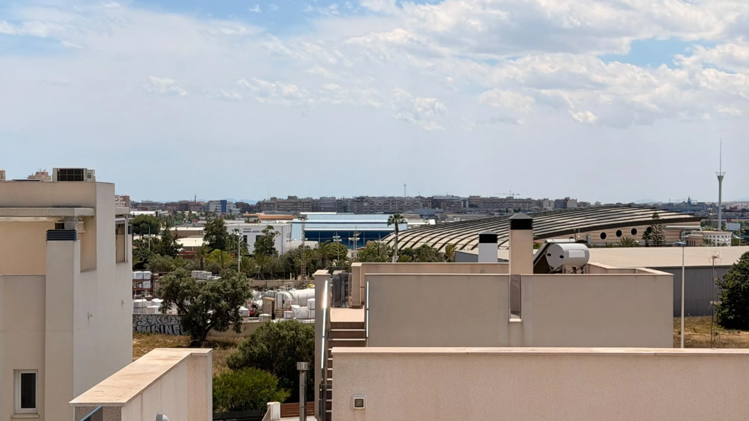 🌴 Independent villa with private pool and tourist license in Aguas Nuevas, Torrevieja