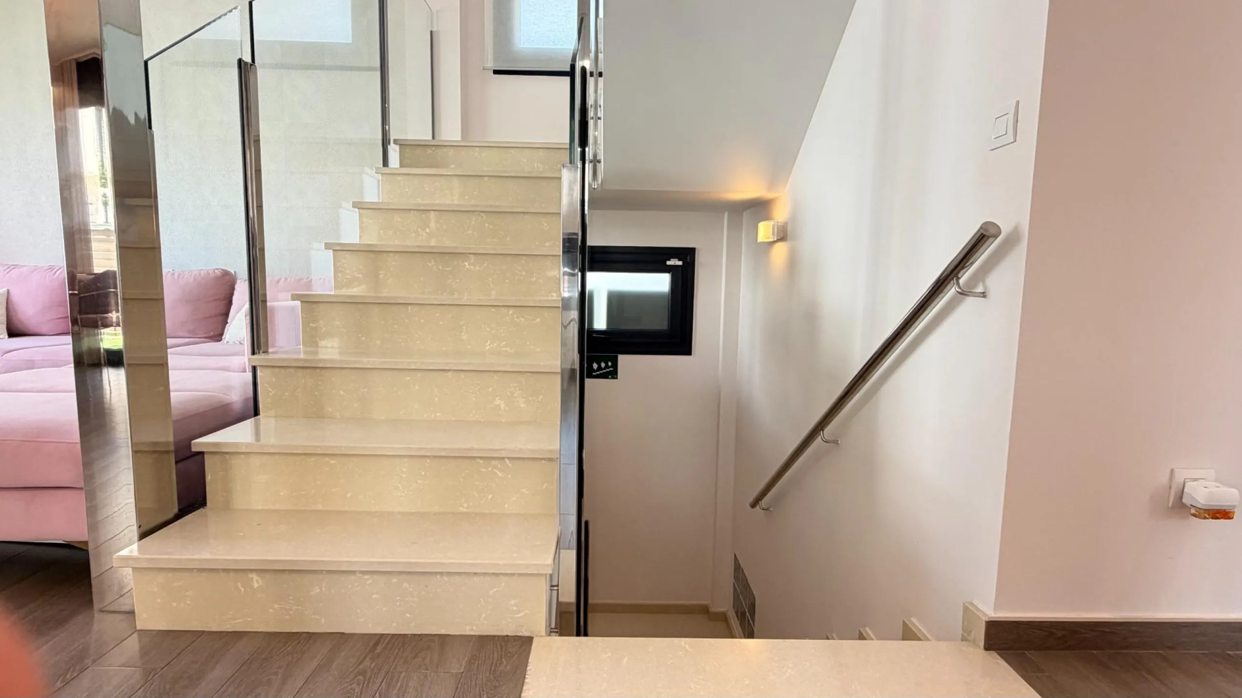 🌴 Independent villa with private pool and tourist license in Aguas Nuevas, Torrevieja