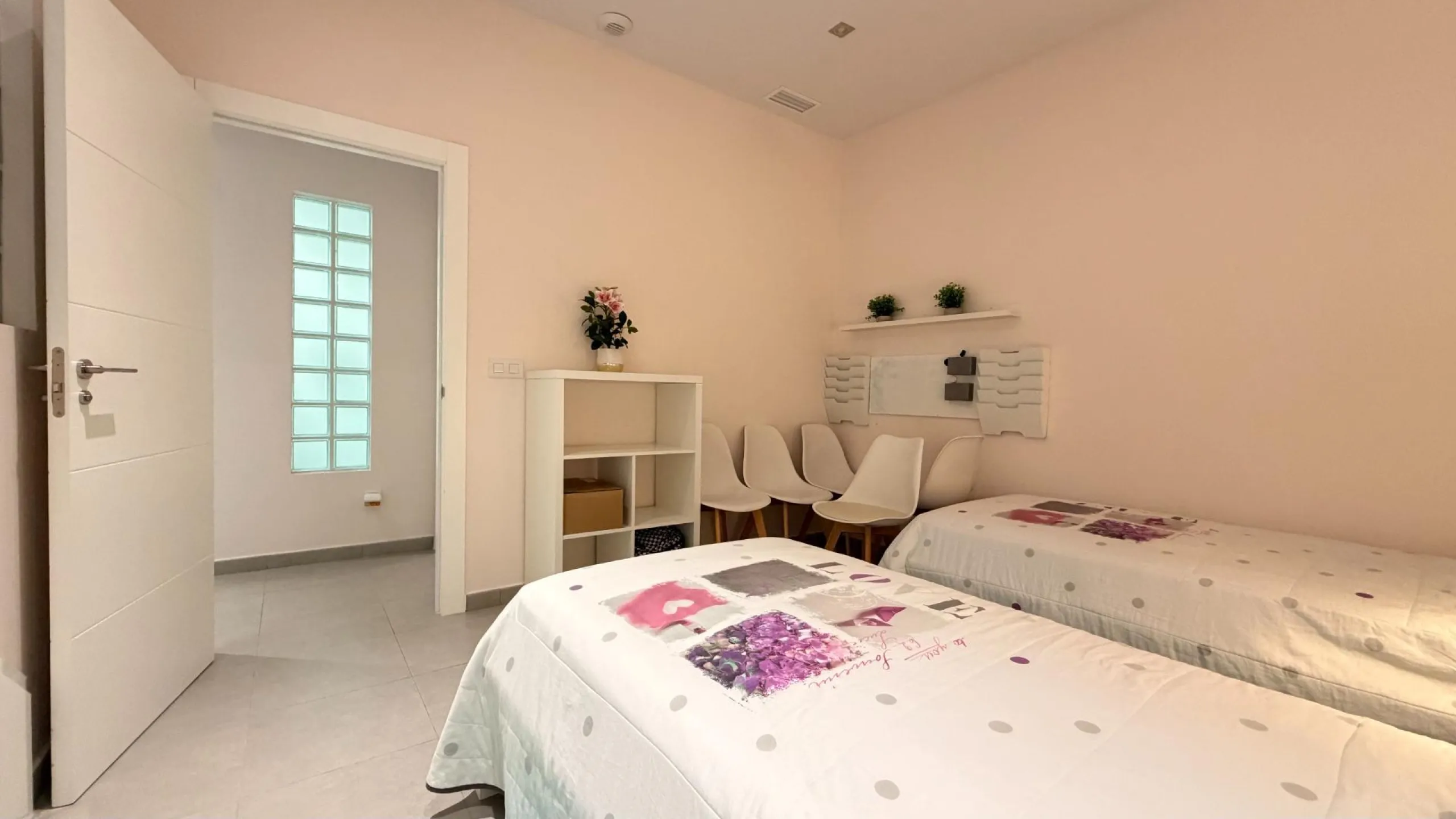 🌴 Independent villa with private pool and tourist license in Aguas Nuevas, Torrevieja