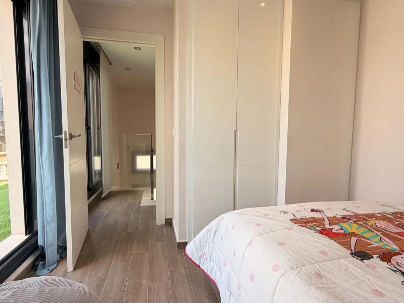 🌴 Independent villa with private pool and tourist license in Aguas Nuevas, Torrevieja