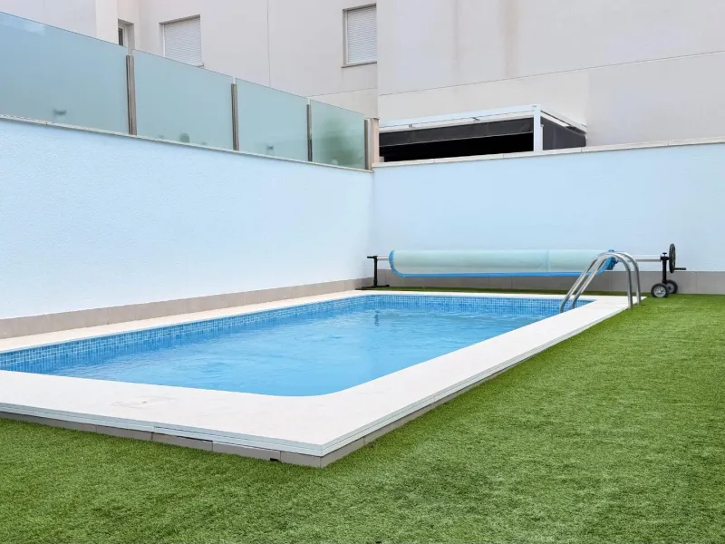 🌴 Independent villa with private pool and tourist license in Aguas Nuevas, Torrevieja