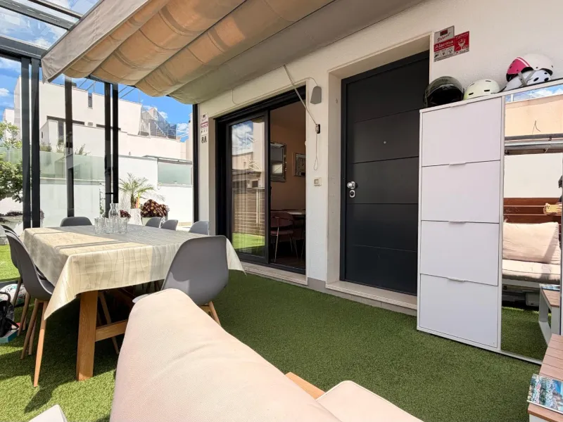 🌴 Independent villa with private pool and tourist license in Aguas Nuevas, Torrevieja