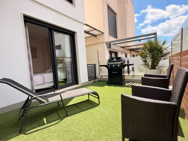 🌴 Independent villa with private pool and tourist license in Aguas Nuevas, Torrevieja
