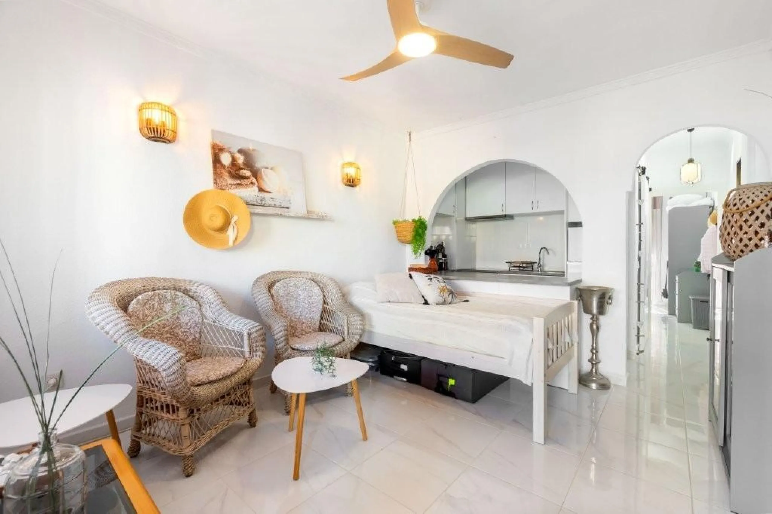 BUNGALOW PLANTA BAJA CON SUPER TERRAZAS EN FRUTALES. A ESCASOS 450m DEL MAR