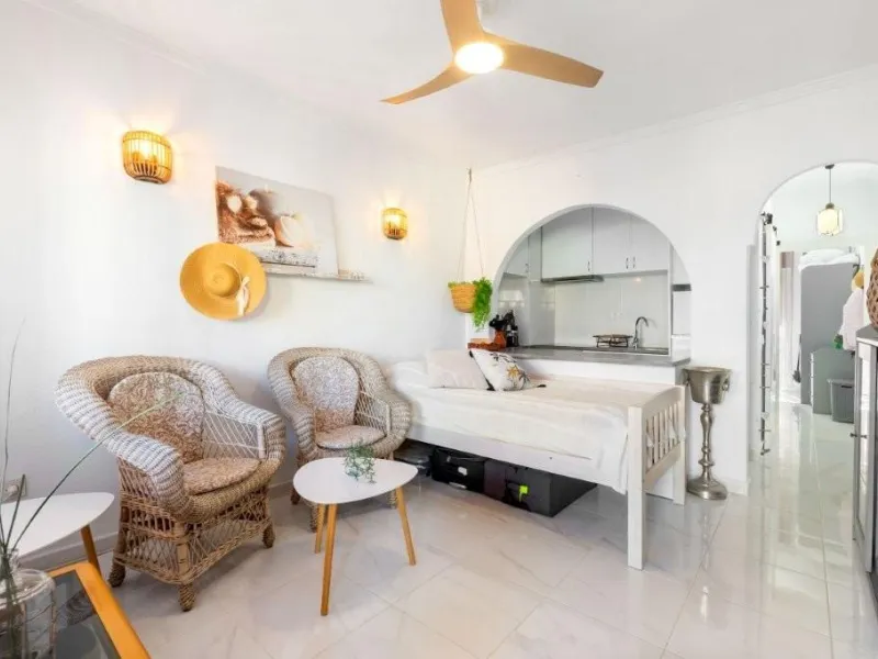 BUNGALOW PLANTA BAJA CON SUPER TERRAZAS EN FRUTALES. A ESCASOS 450m DEL MAR