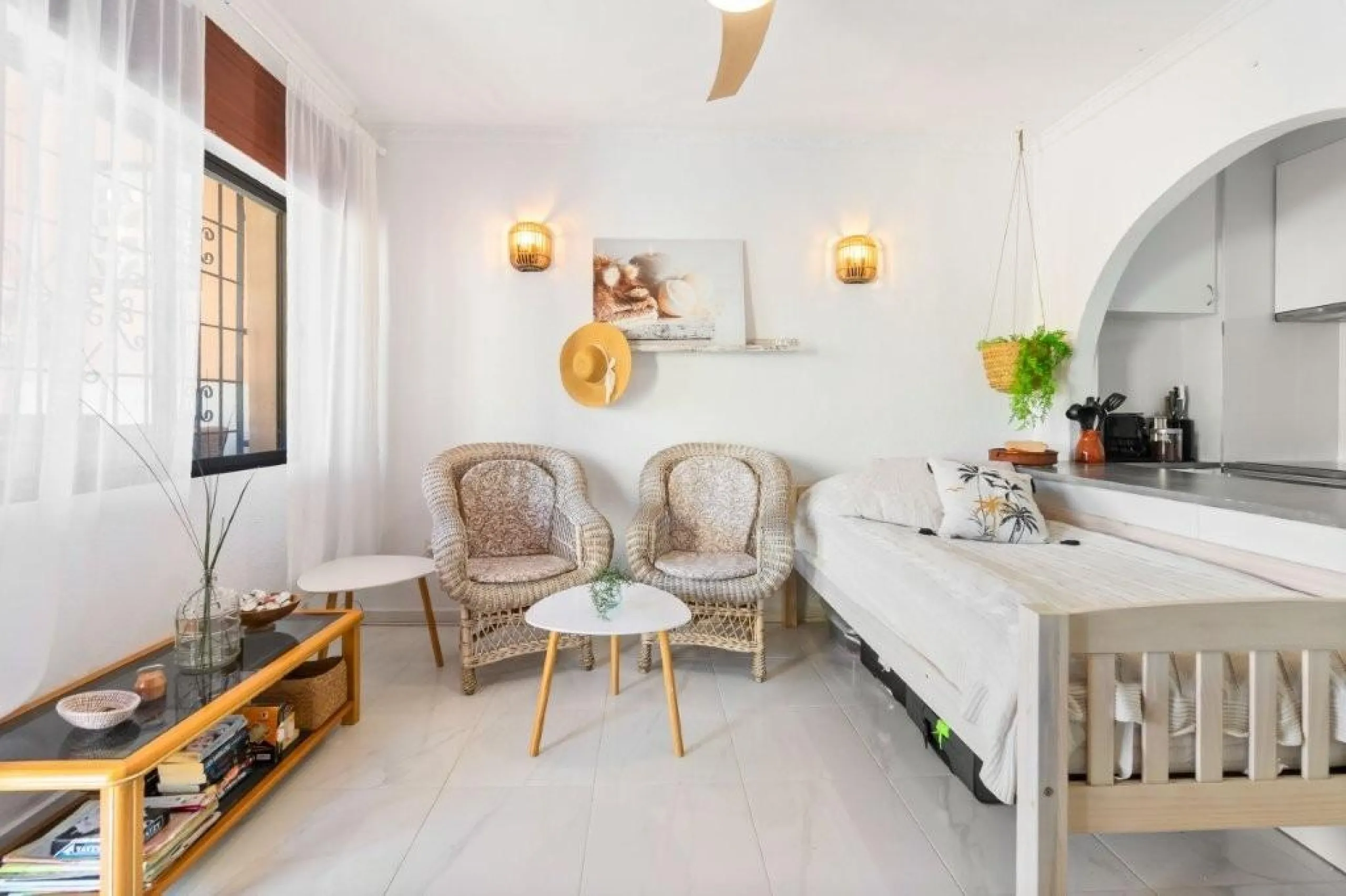 BUNGALOW PLANTA BAJA CON SUPER TERRAZAS EN FRUTALES. A ESCASOS 450m DEL MAR