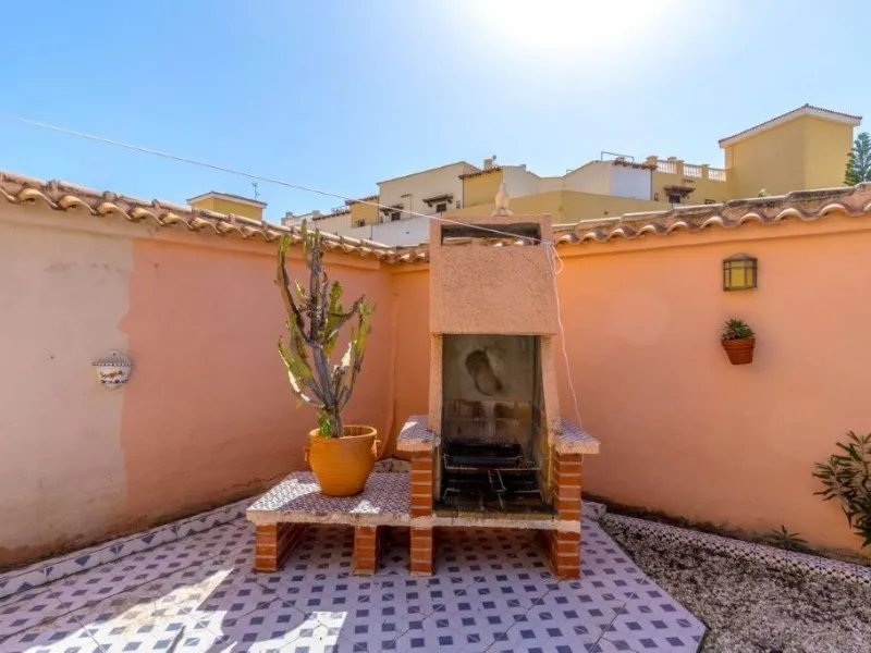 BUNGALOW PLANTA BAJA CON SUPER TERRAZAS EN FRUTALES. A ESCASOS 450m DEL MAR