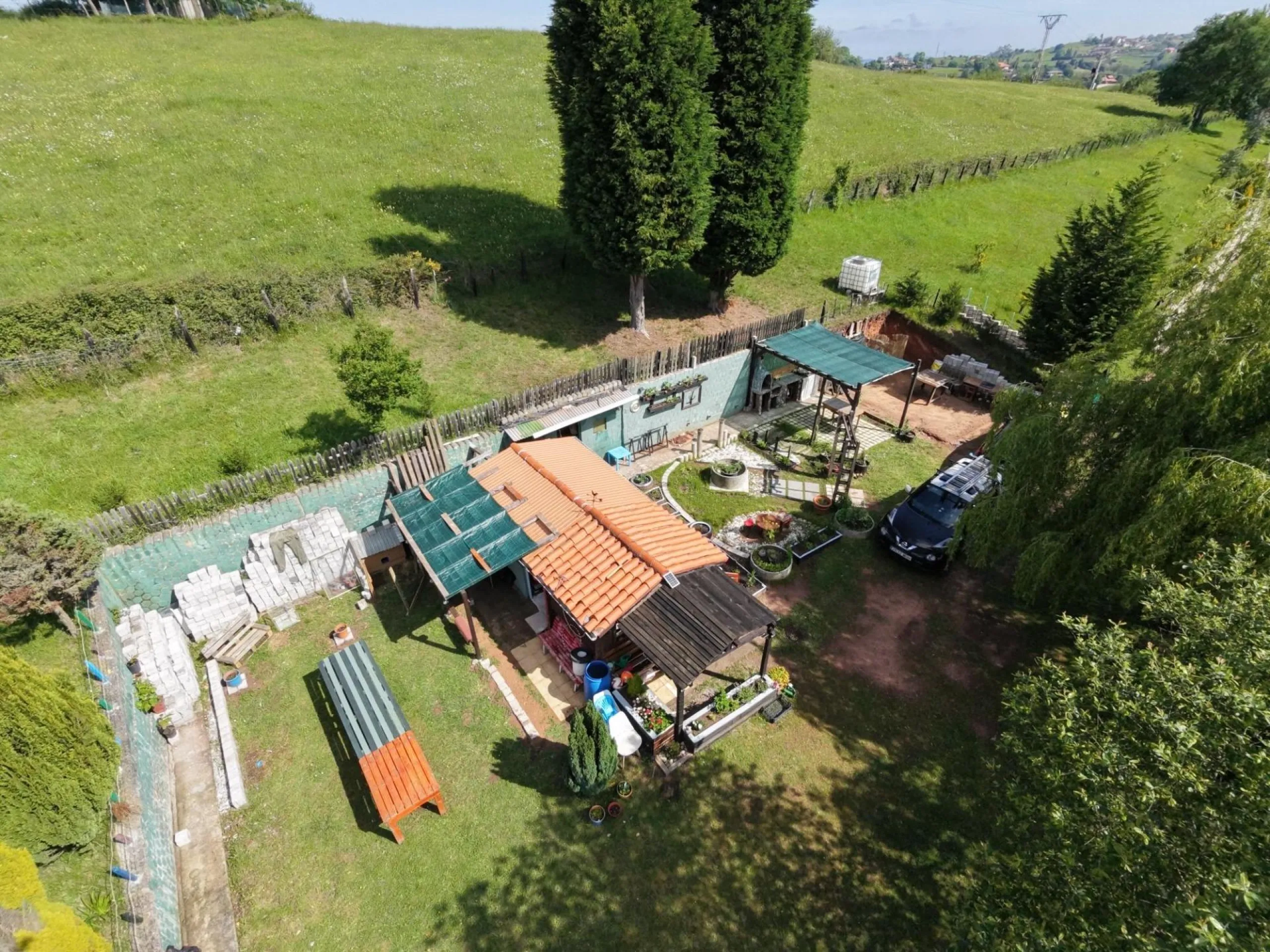 Finca exclusiva de 10.000 ‭m2‬ con vistas espectaculares – A solo 5 minutos de Oviedo