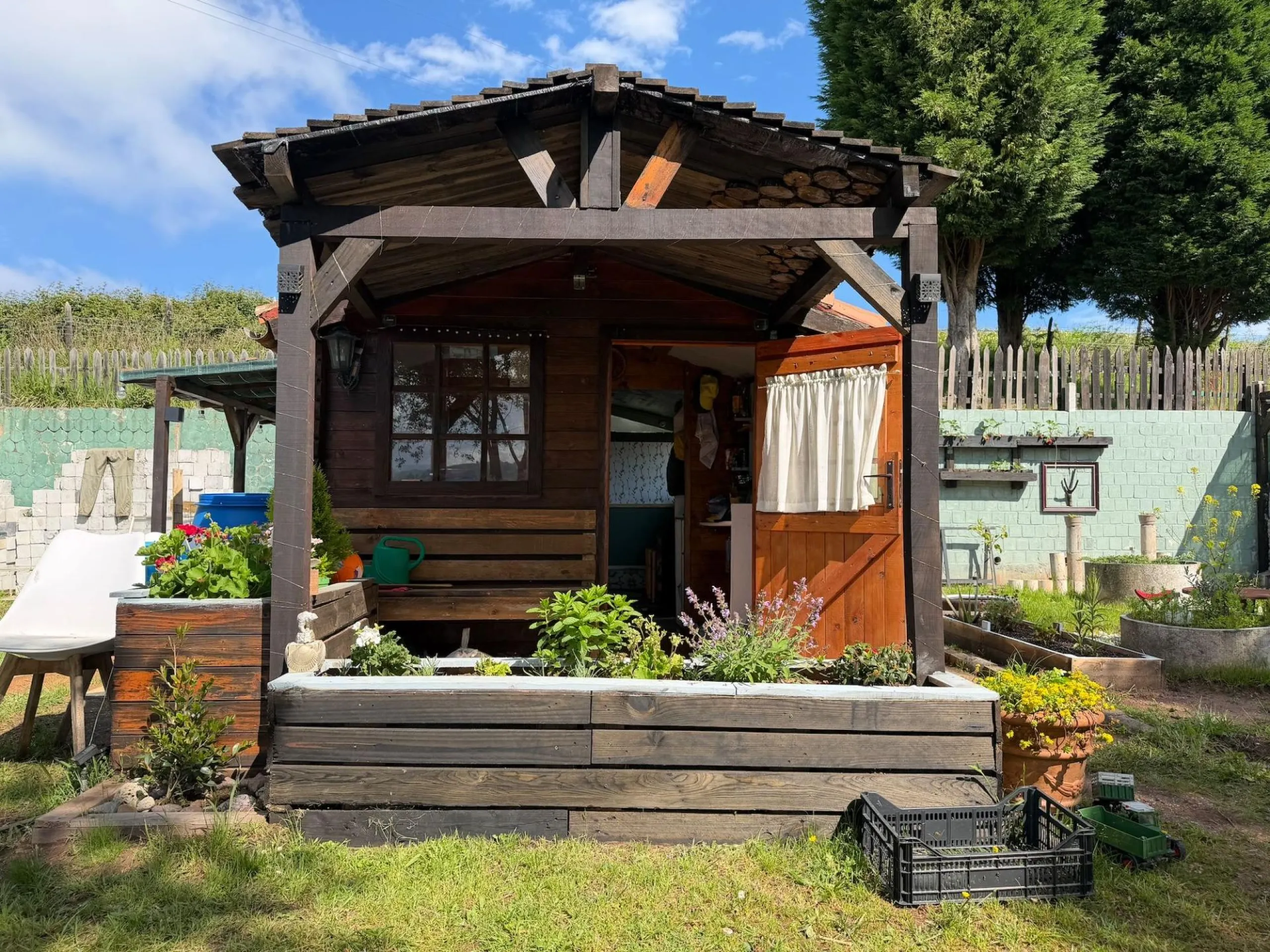 Finca exclusiva de 10.000 ‭m2‬ con vistas espectaculares – A solo 5 minutos de Oviedo