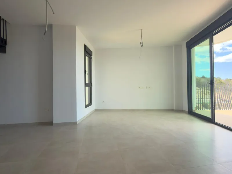 Exclusivo dúplex penthouse con jacuzzi junto al mar en Allonbay — primera línea de la playa El Torres
