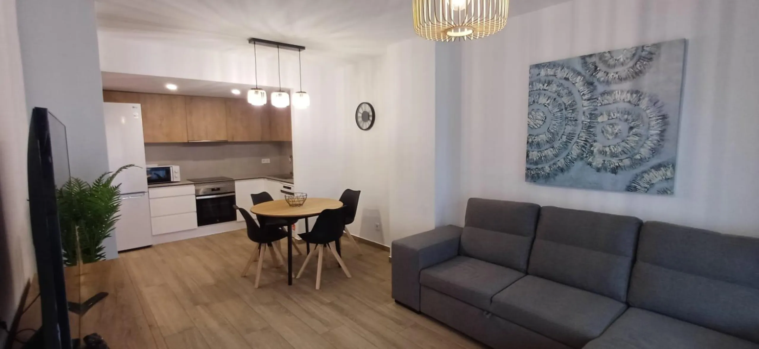 Apartamentos en la Cala para vivir o invertir!