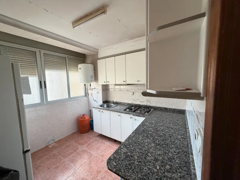 APARTMENT IN ALICANTE — EXCELLENT OPPORTUNITY TO LIVE OR INVEST