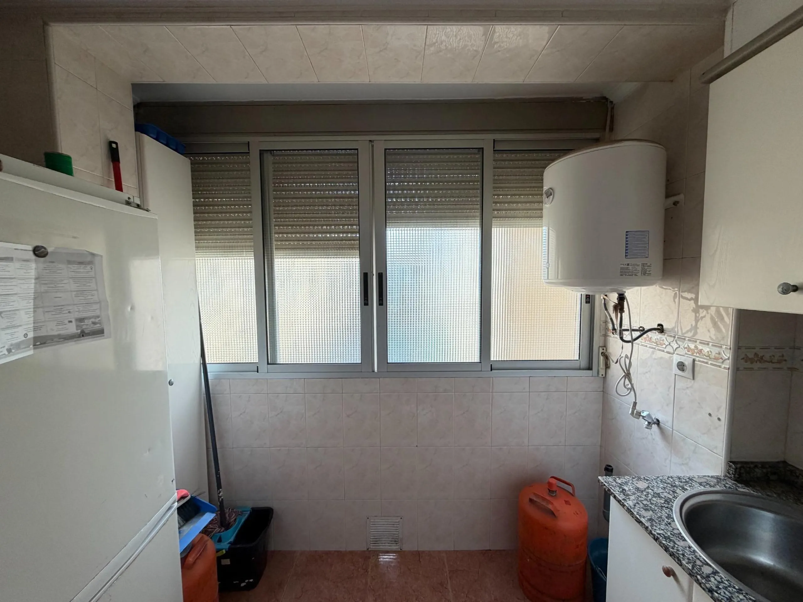 APARTMENT IN ALICANTE — EXCELLENT OPPORTUNITY TO LIVE OR INVEST