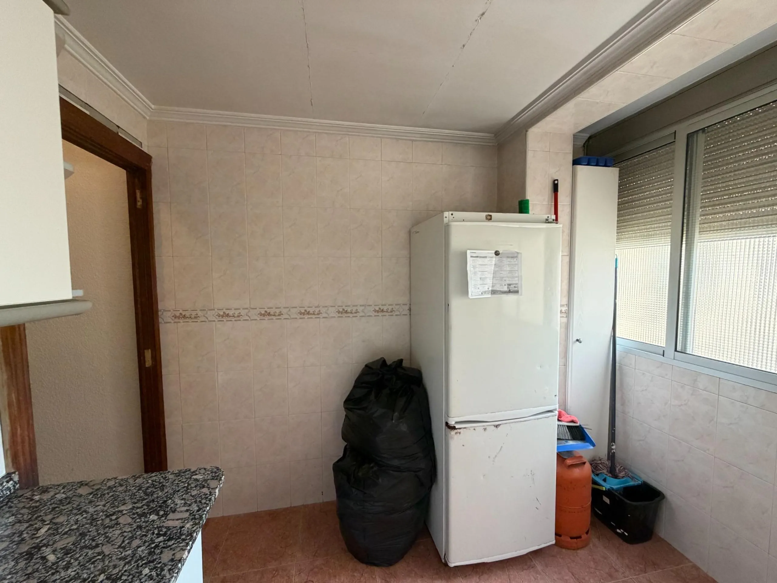 APARTMENT IN ALICANTE — EXCELLENT OPPORTUNITY TO LIVE OR INVEST