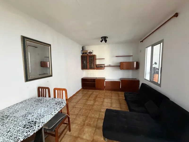 APARTMENT IN ALICANTE — EXCELLENT OPPORTUNITY TO LIVE OR INVEST