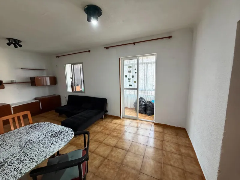 APARTMENT IN ALICANTE — EXCELLENT OPPORTUNITY TO LIVE OR INVEST