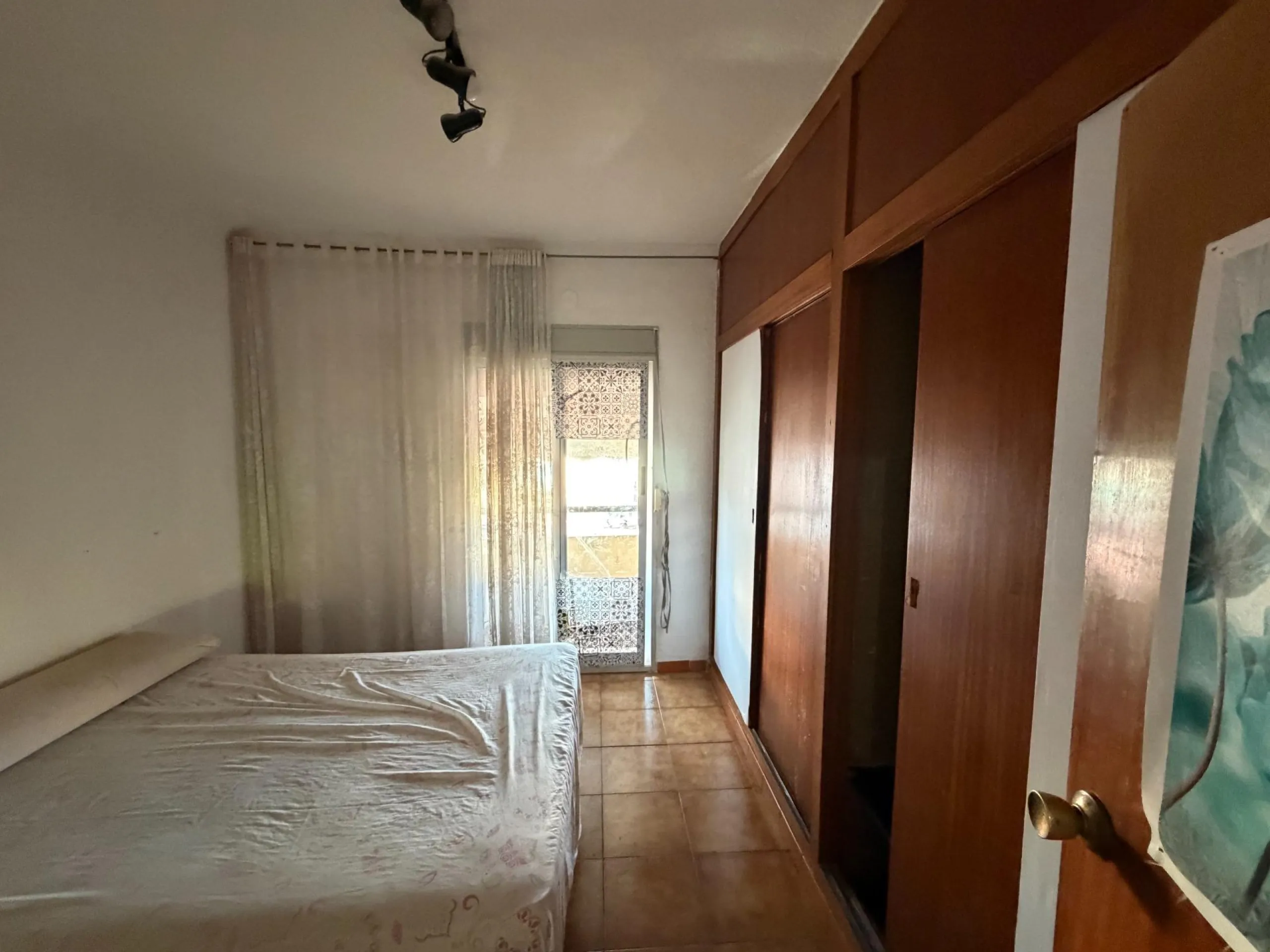 APARTMENT IN ALICANTE — EXCELLENT OPPORTUNITY TO LIVE OR INVEST