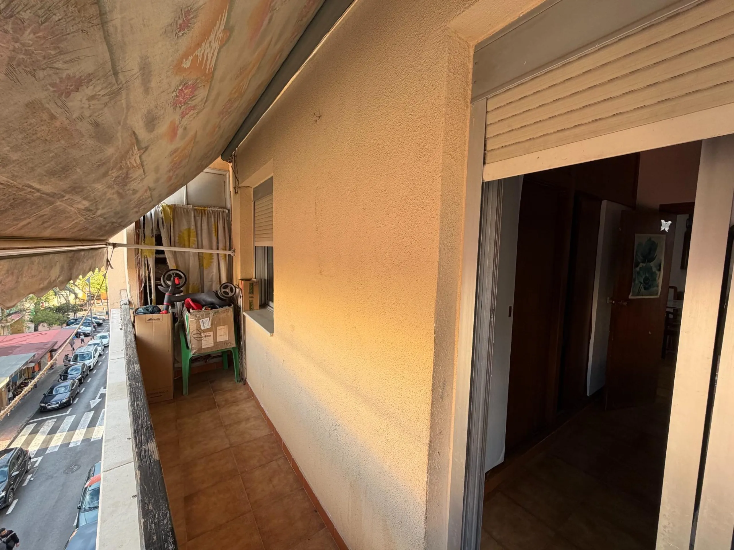 APARTMENT IN ALICANTE — EXCELLENT OPPORTUNITY TO LIVE OR INVEST